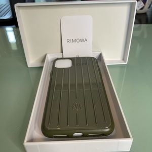 The RIMOWA Cactus Green Groove iPhone 11 Pro Max